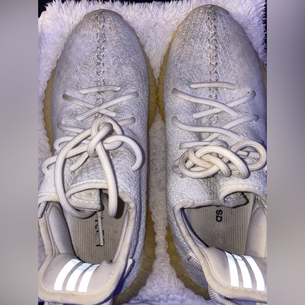 USED Yeezy Boost 350 V2 'Cream White / Triple White'
